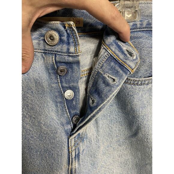 LEVI’S Premium Wedgie Straight Womens Size 25 Distressed Cut Off Ankle Y2K Drift - Picture 3 of 14